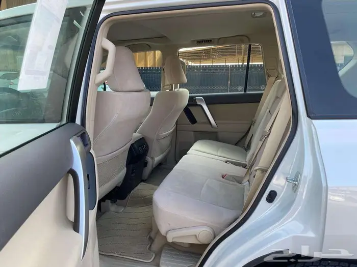 تويوتا برادو TXL 2023 فل كامل 9