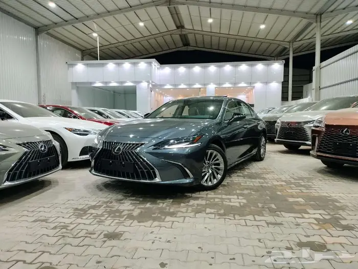 لكزس ES 300 HH موديل 2025 - خليجي أقل سعر 13