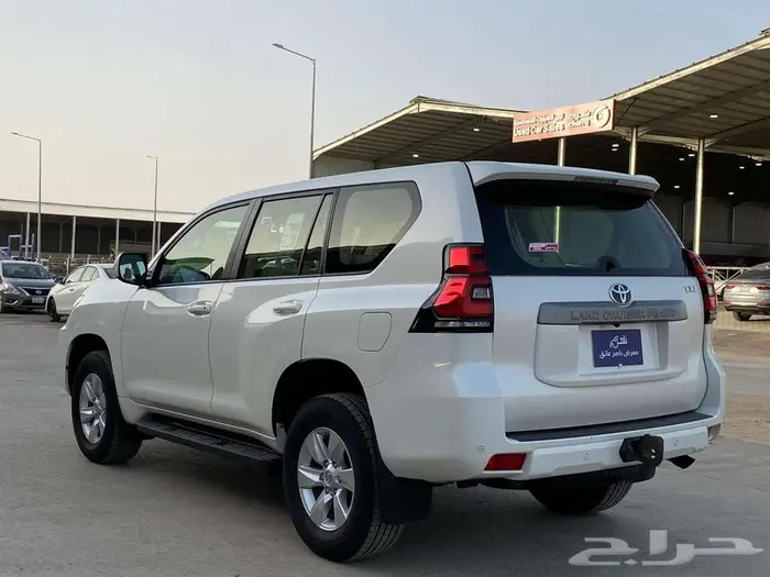 مجموعة برادو 2023 TXL V6 سعودي شبه زيرو 8