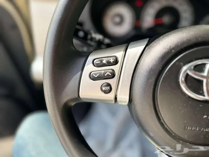 تويوتا FJ 2023 نظيف 12