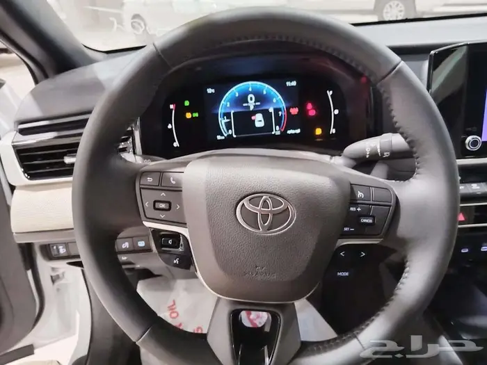 تويوتا كامري LE بنزين 2025 10