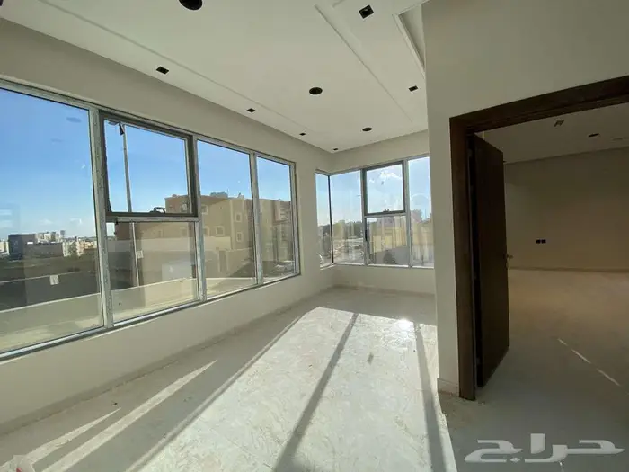 للبيع فيلا 3 أدور 5