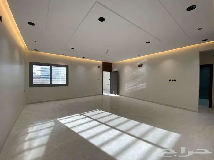 للبيع فيلا 3 أدور 12