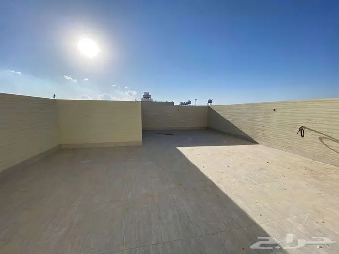 للبيع فيلا 3 أدور 14