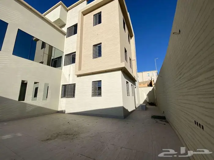 للبيع فيلا 3 أدور 8