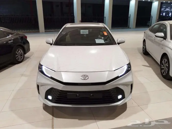 تويوتا كامري LE بنزين 2025 0