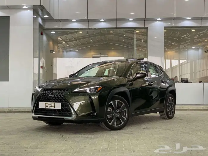 لكزس UX 300 H فل كامل هايبرد 2025 - رادار 1