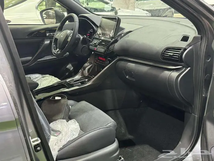 ميتسوبيشى اكليبس كروس فل دفع امامى موديل 2024 افضل عرض وسعر 11