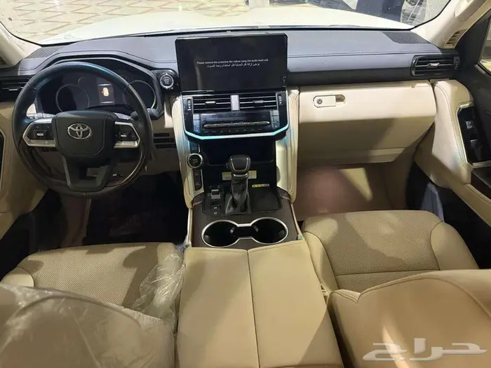 تيوتا لاندكروزر GXR4 2024 - كورنيش 3