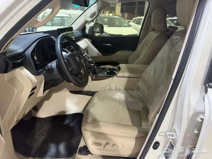تيوتا لاندكروزر GXR4 2024 - كورنيش 4