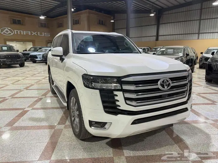 تيوتا لاندكروزر GXR4 2024 - كورنيش 0