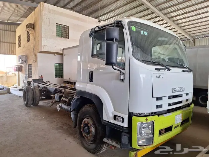 لوري ايسوزو 2016 FVR جنط 20 تيربو 10 مسمار 0