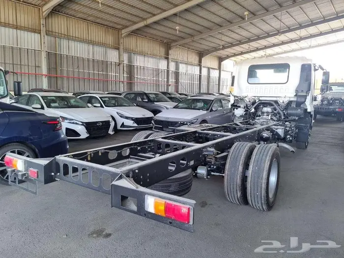 ايسوزو شاحنة دينات 2025 بافضل الاسعار 10