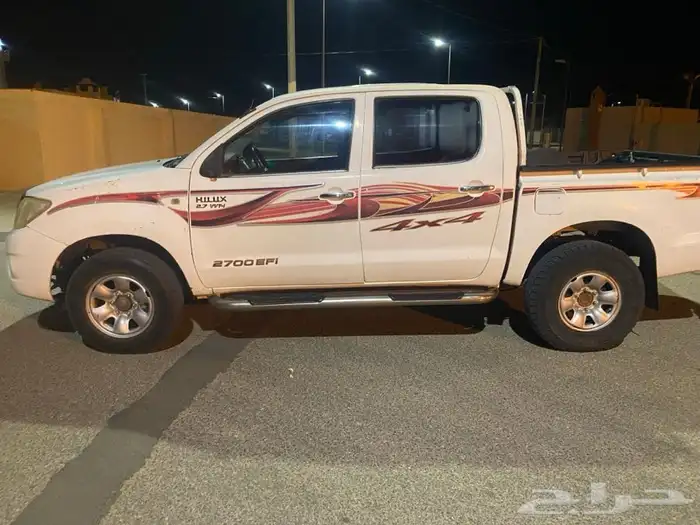 هايلكس 2010 دبل 8