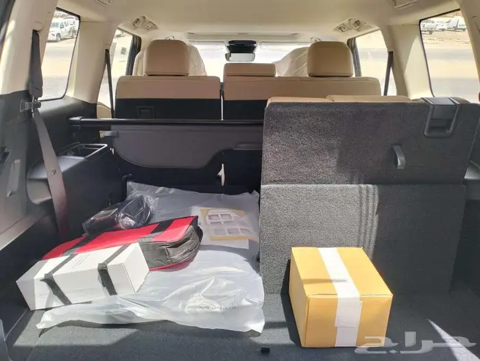 تويوتا برادو TXL3 بنزين موديل 2025 اصفار 9