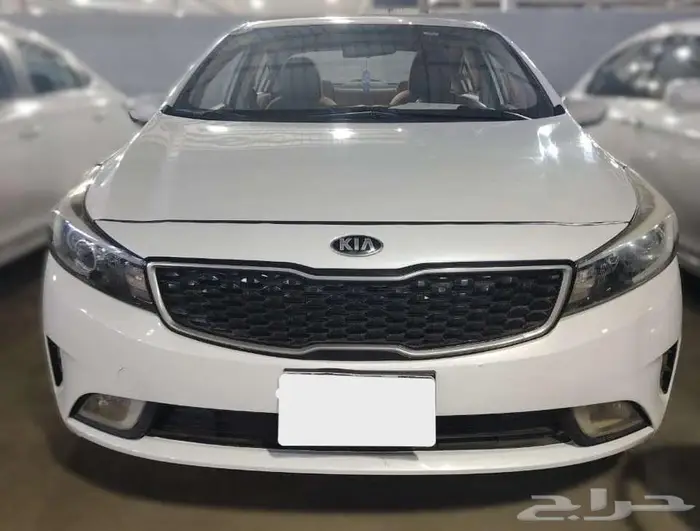 كيا سيراتو ابيض 2017 0