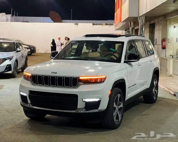 جيب شيروكي ليميتد 3.6 2023 كاش او تقسيط عرض خاص 5