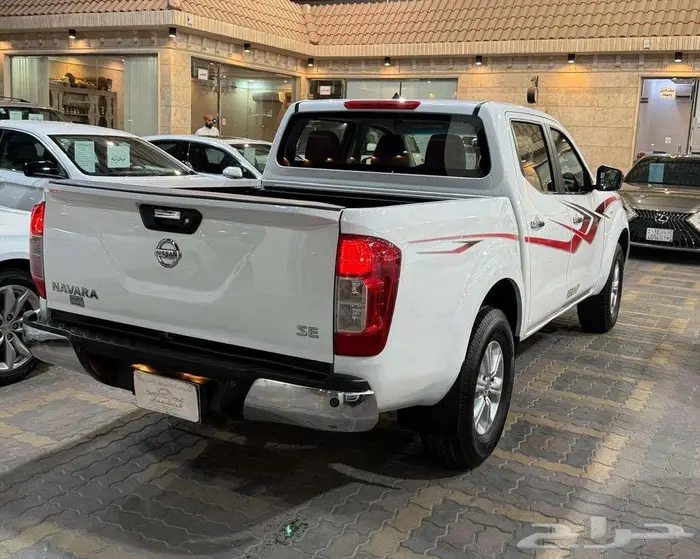 للبيع نيسان نافارا 2017 زجاج كهرب مكينه كبيره سعودي 8