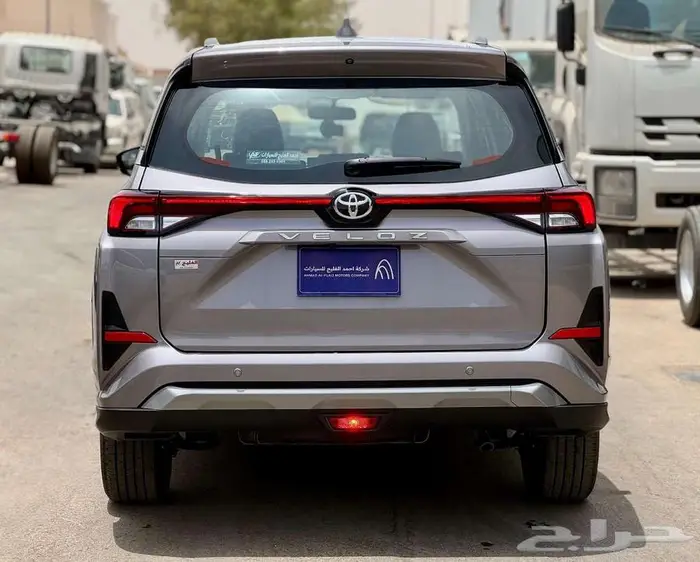 تويوتا فيلوز GLX عائلية 7 مقاعد 2025 (عازل حراري مجاني) 1