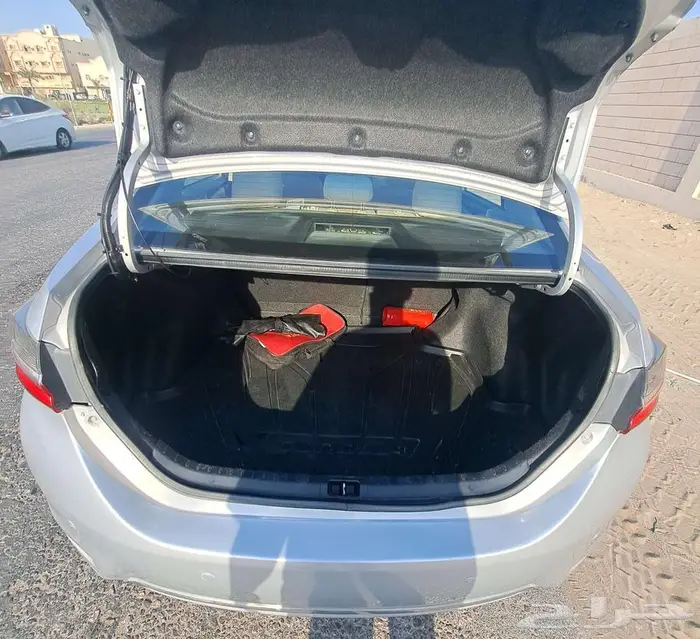 تويوتا كورلا 2017 نص فل بصمه 5