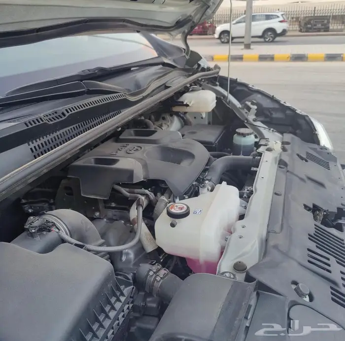 هايس بضاعة 2023 شبه جديد ديزل تويوتا باص 12