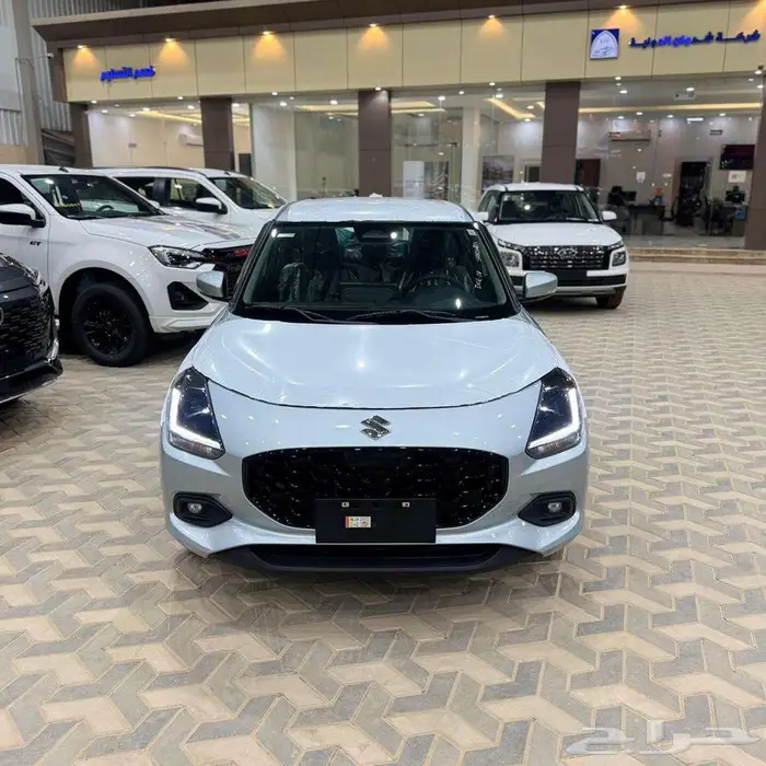 سوزوكي سويفت GLX فل 2025 1
