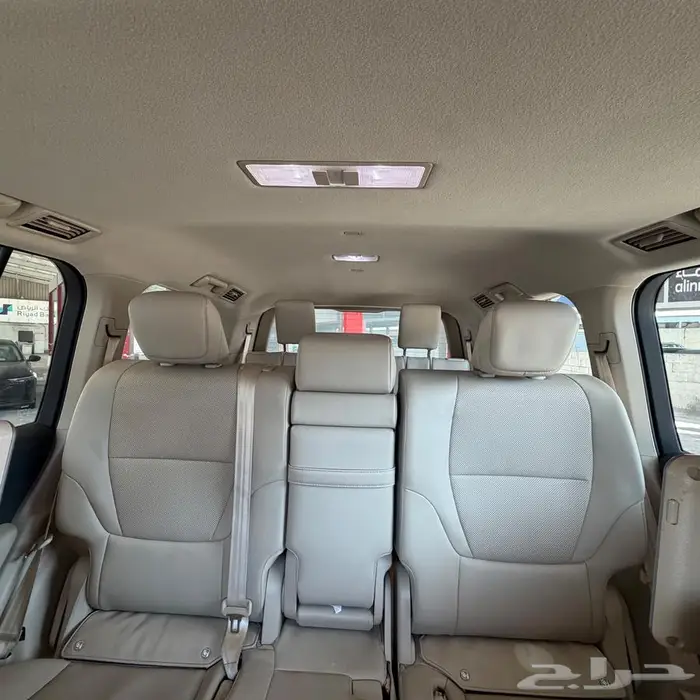 لاندكروزر 2024 الفئه الخامسه 9