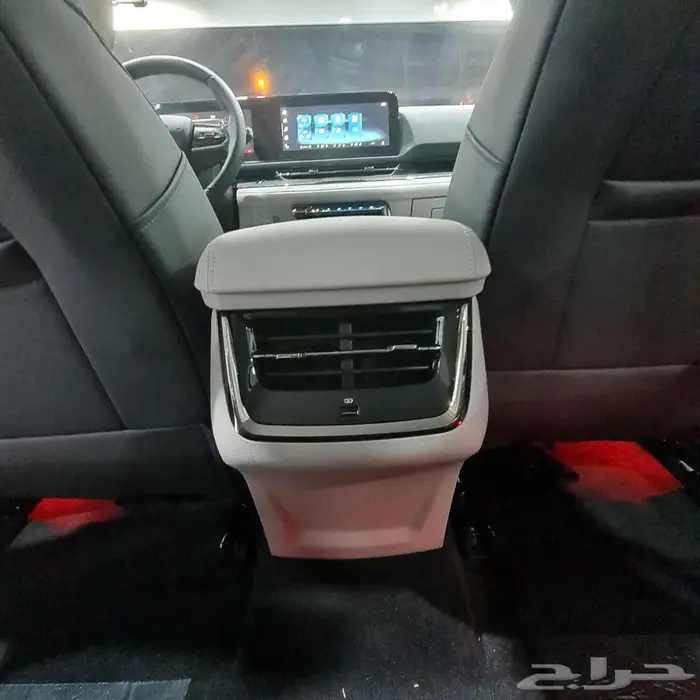 فورد تيريتوري تيتانيوم موديل 2025 السعر 113850 صيانة مجانية 17