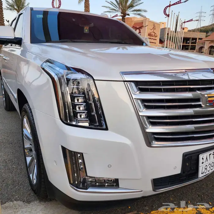 كاديلك سكاليد بلاتينيوم فل كامل 2020 نظيفة جدا 1