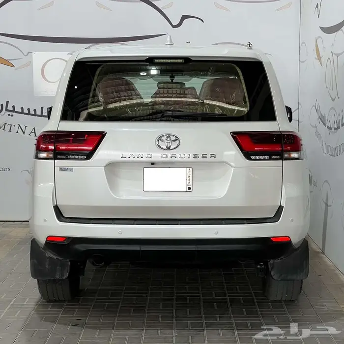 تويوتا لاندكروزر GXR رقم 1 ديزل 2025 ممشى 42 الف 3