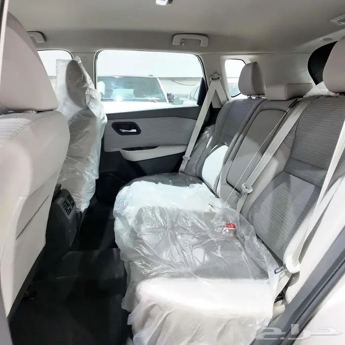 نيسان اكس تريل 11