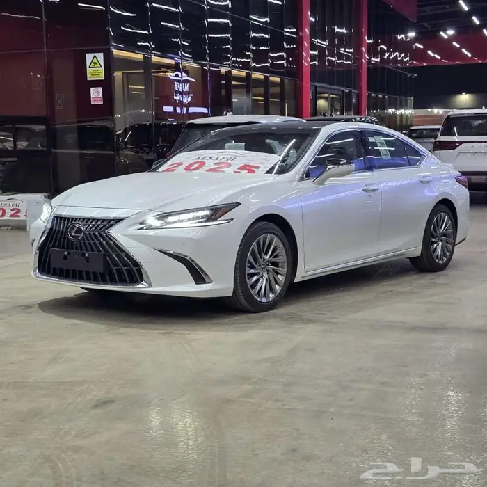 لكزس ES350 DD 2025 ( فل كامل سعودي ) 1