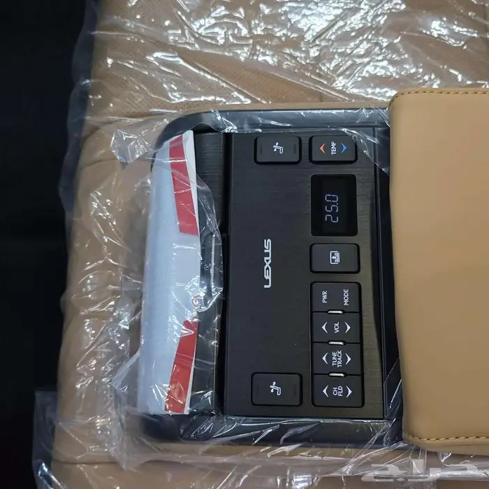 لكزس ES350 DD 2025 ( فل كامل سعودي ) 9