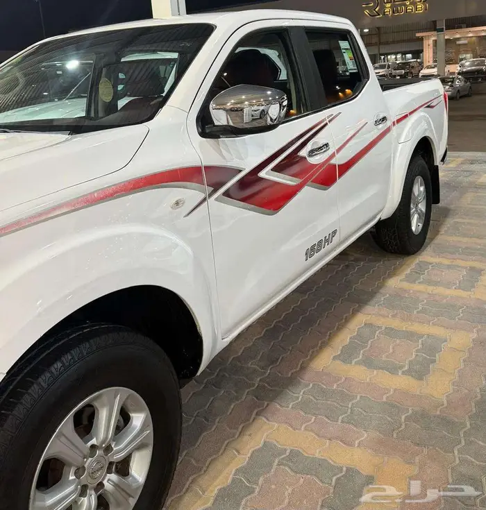 للبيع نيسان نافارا 2017 زجاج كهرب مكينه كبيره سعودي 5