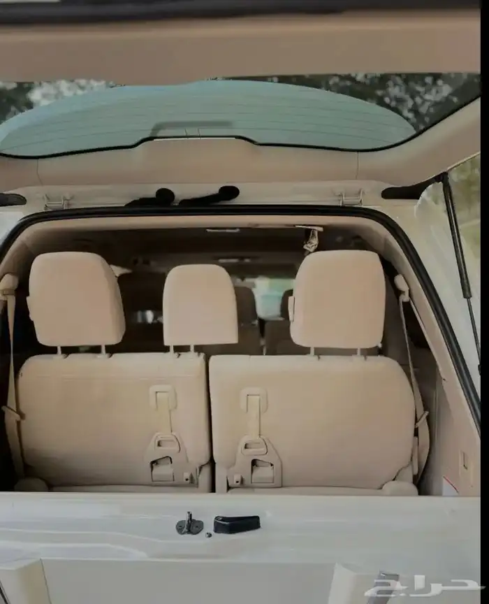 تويوتا لاندكروزر (2018) GXR فل كامل الفئة 3.. 15