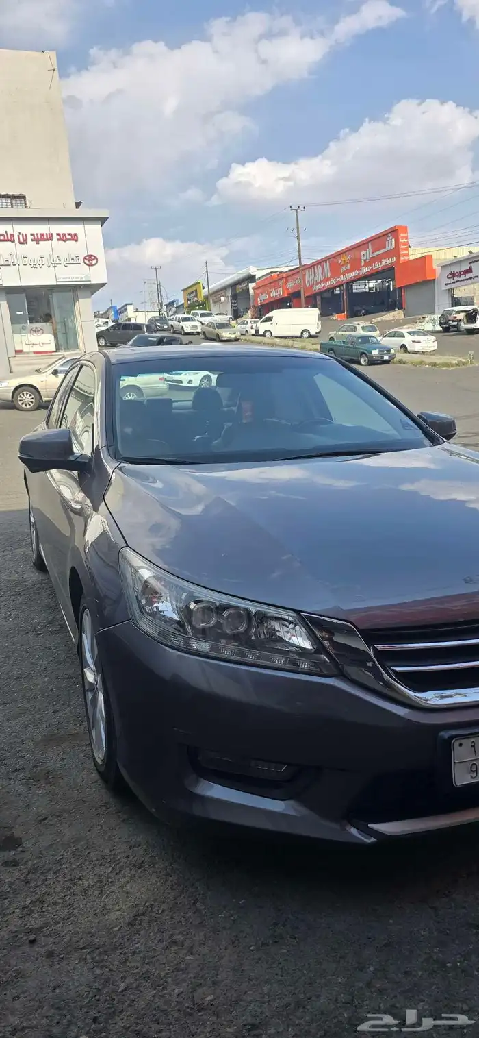 للبيع اكورد فل كامل 6سلندر v6 3.5 1