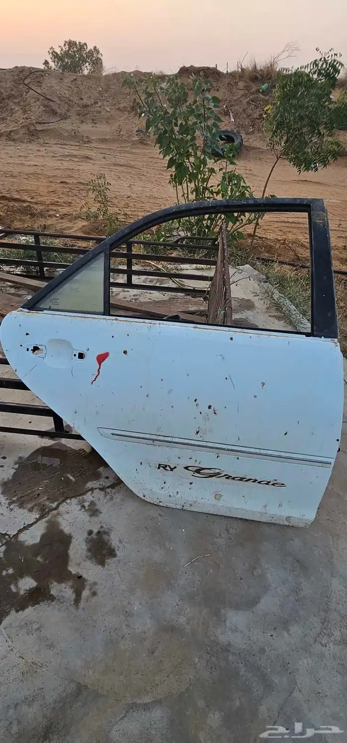 كامري 2006 باب خلفي يمين 0