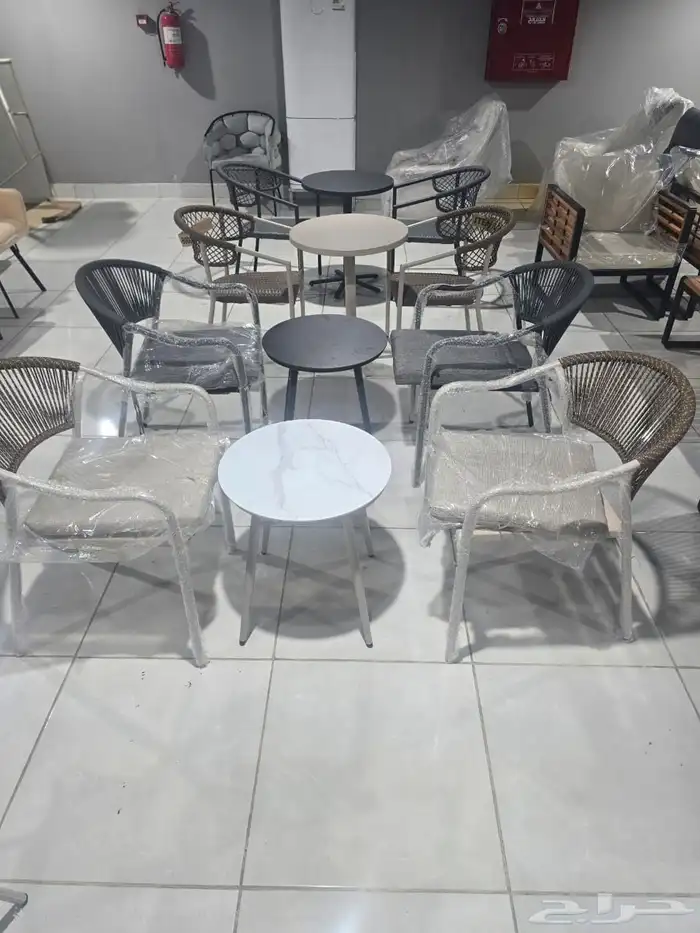 طاولات وكراسي كافيهات ومطاعم 17