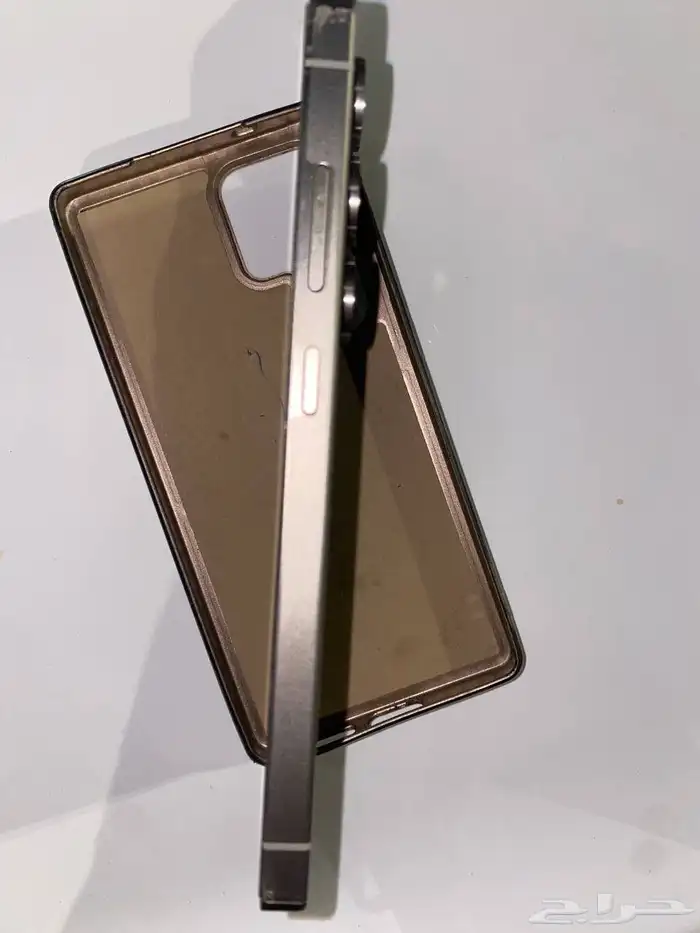 تيتانيوم أسود نظيف جدا  - Galaxy S25 Ultra 512GB حائل 1