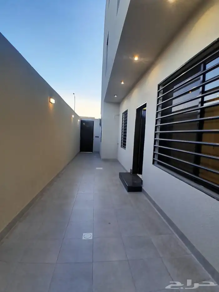 للبيع شقه دور ارضي تمليك بمدخل مستقل بالمحاله أبها ب550الف 10