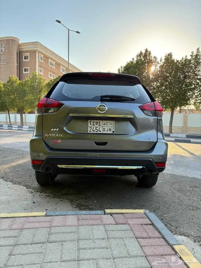 للبيع نيسان اكستريل 2022 1