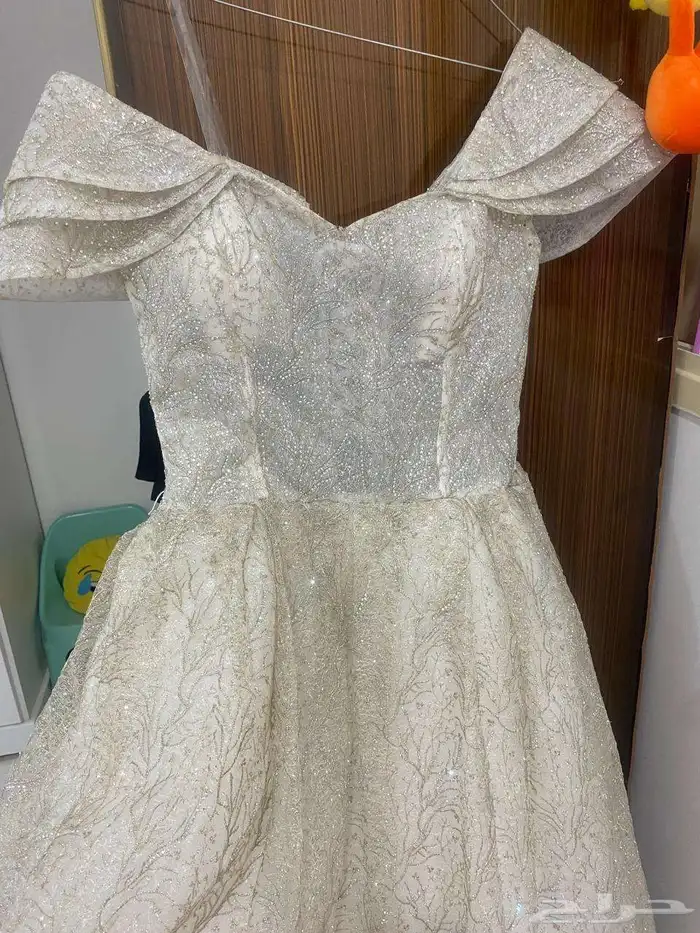 فستان للبيع استعمل مره واحد فقط مقاس14 السعر 150 1