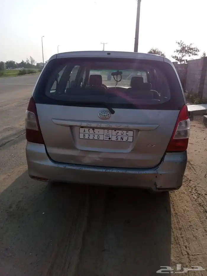 انوفا موديل 2015 على الشرط يحق للمشتري التاكد من السيارة 3