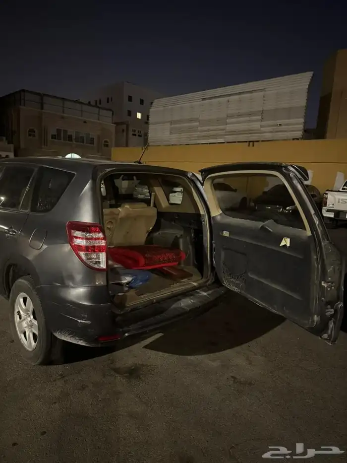 تويوتا راف فور 2011 1