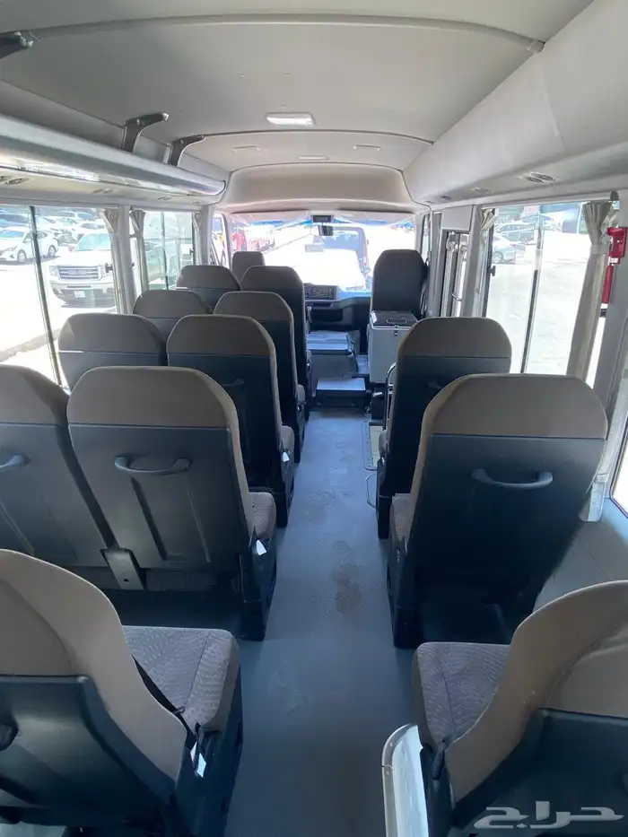 باص تويوتا كوستر ديزل 23 راكب 2025 12