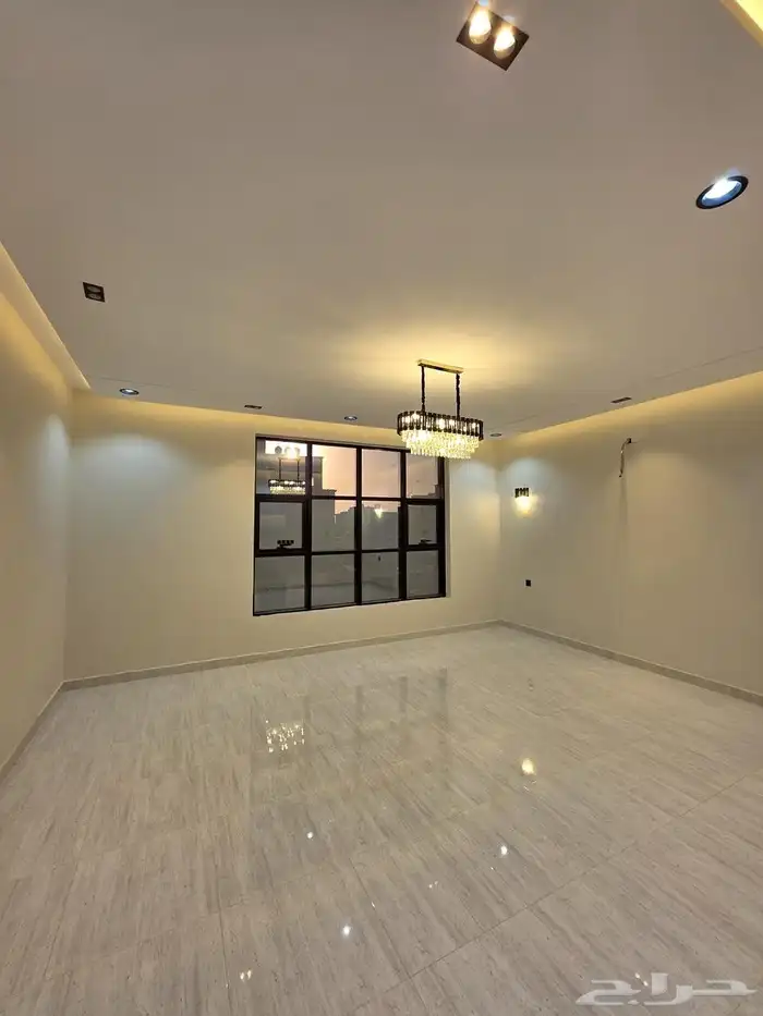 للبيع روف علوي مع ملحق تشطيبات فاخره قريب من الراقي 4