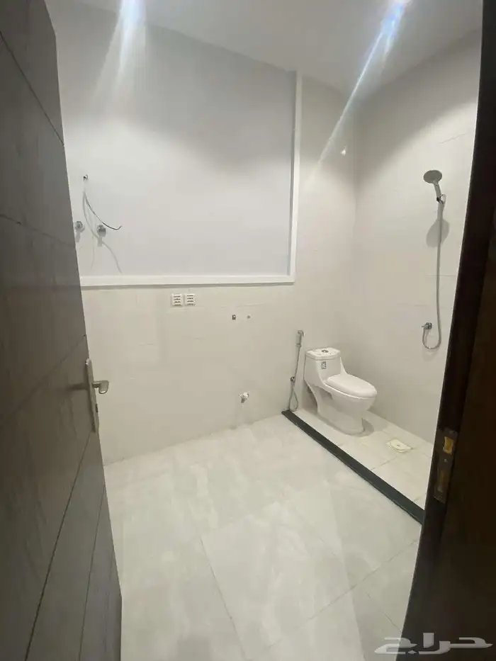 تم التاجير شقة جديدة للايجار جدة المروة 5 غرف 6
