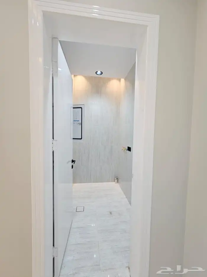 شقة للبيع بسعر ممتاز جدا 500 الف فقط خميس مشيط درة الموسي 10