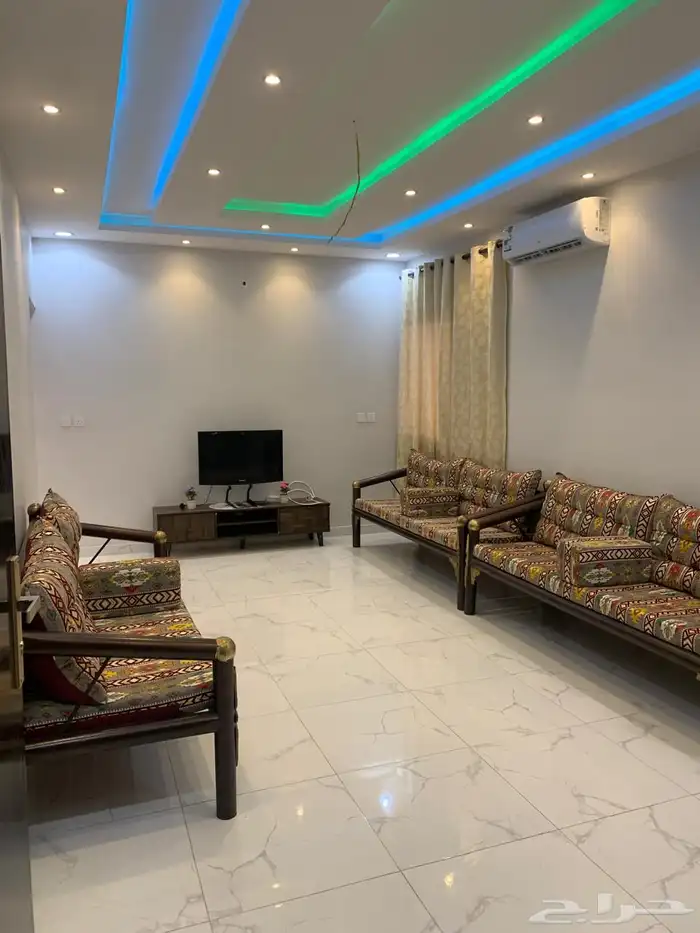 شقة مفروشه للإيجار دور ارضي ابها خلف الغرفة التجارية 3