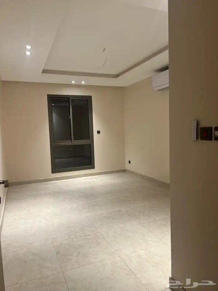 تاون هاوس للإيجار في حي عكاظ 5